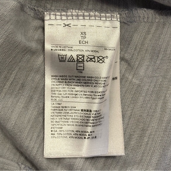 Banana Republic Gray Silver Metallic short Sleeve T-shirt Size XS NWT - Picture 4 of 5